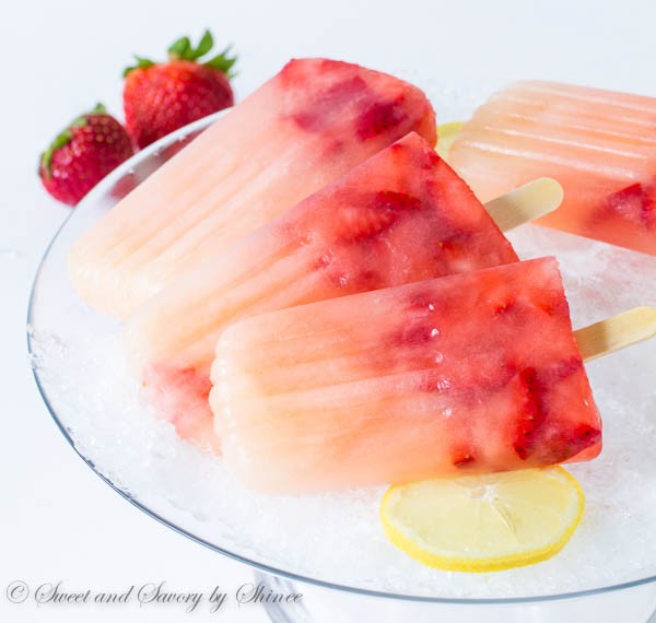 Strawberry-Lemonade-Popsicles-1-600x570