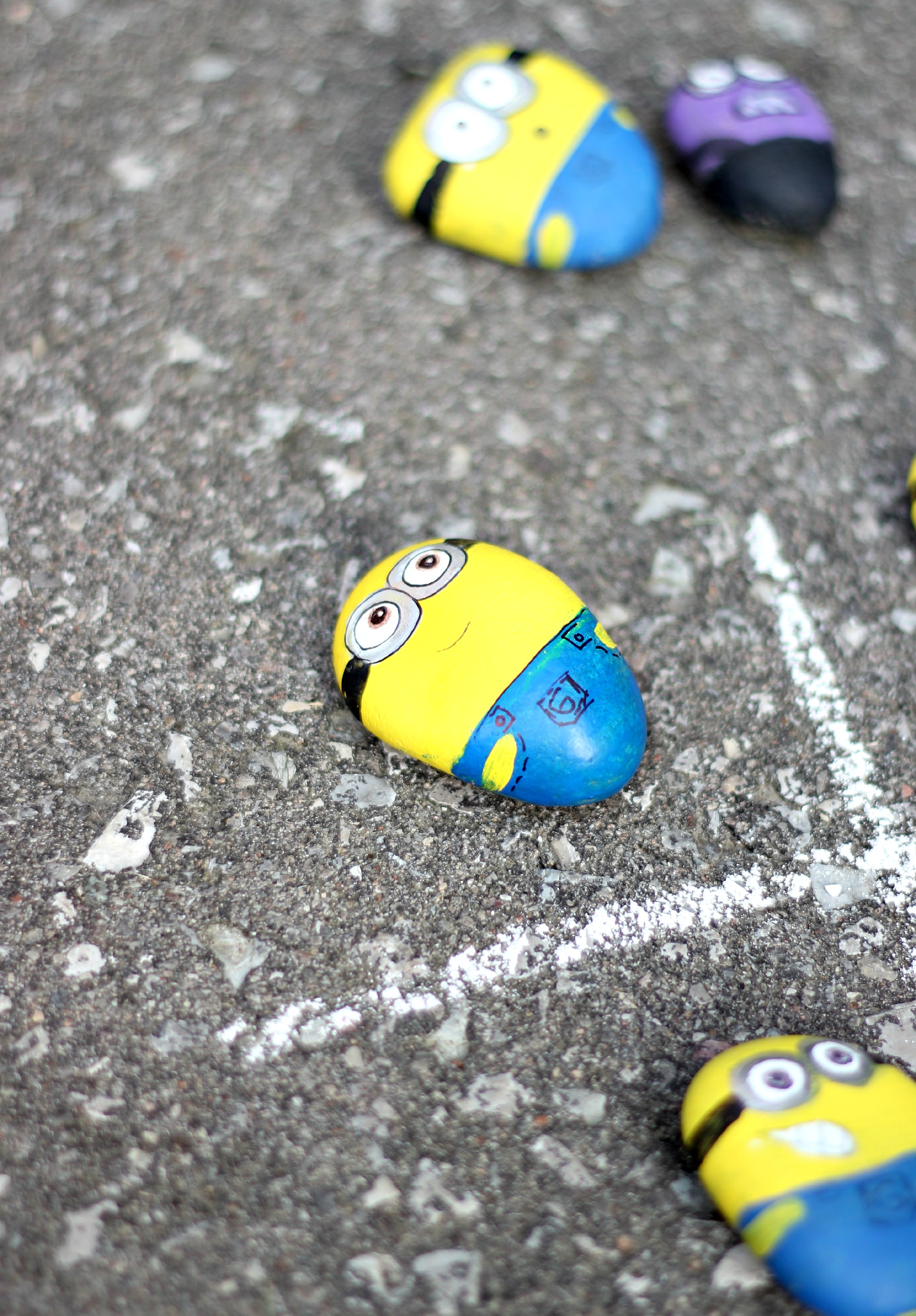 minion rocks craftberrybushformakesandtakes4