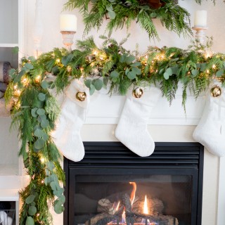 HolidayHousewalk2017craftberrybush-3