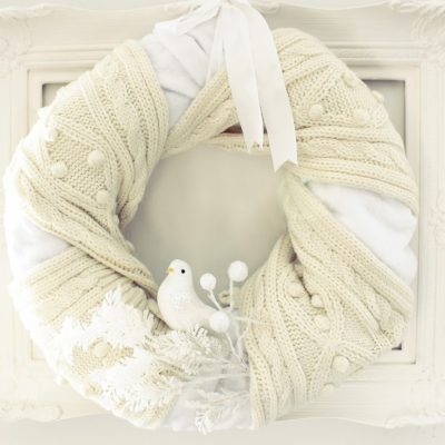 The coziest (and easiest) wreath ever made…