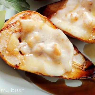 A great ‘pair’ – Grilled Pear with Cheese and Almonds