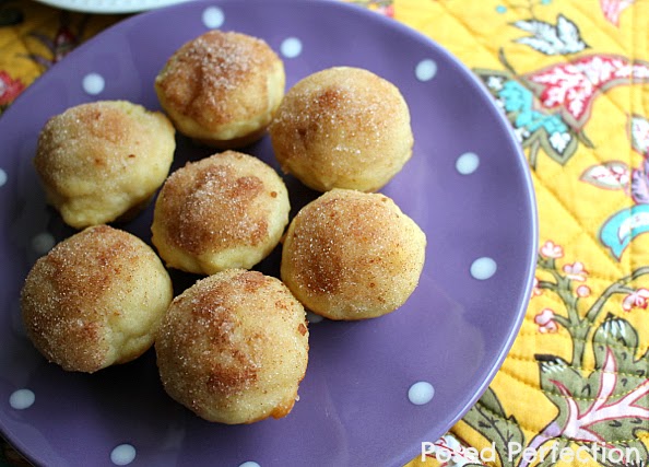 buttermilk-cinnamon-sugar-mini-muffins-2