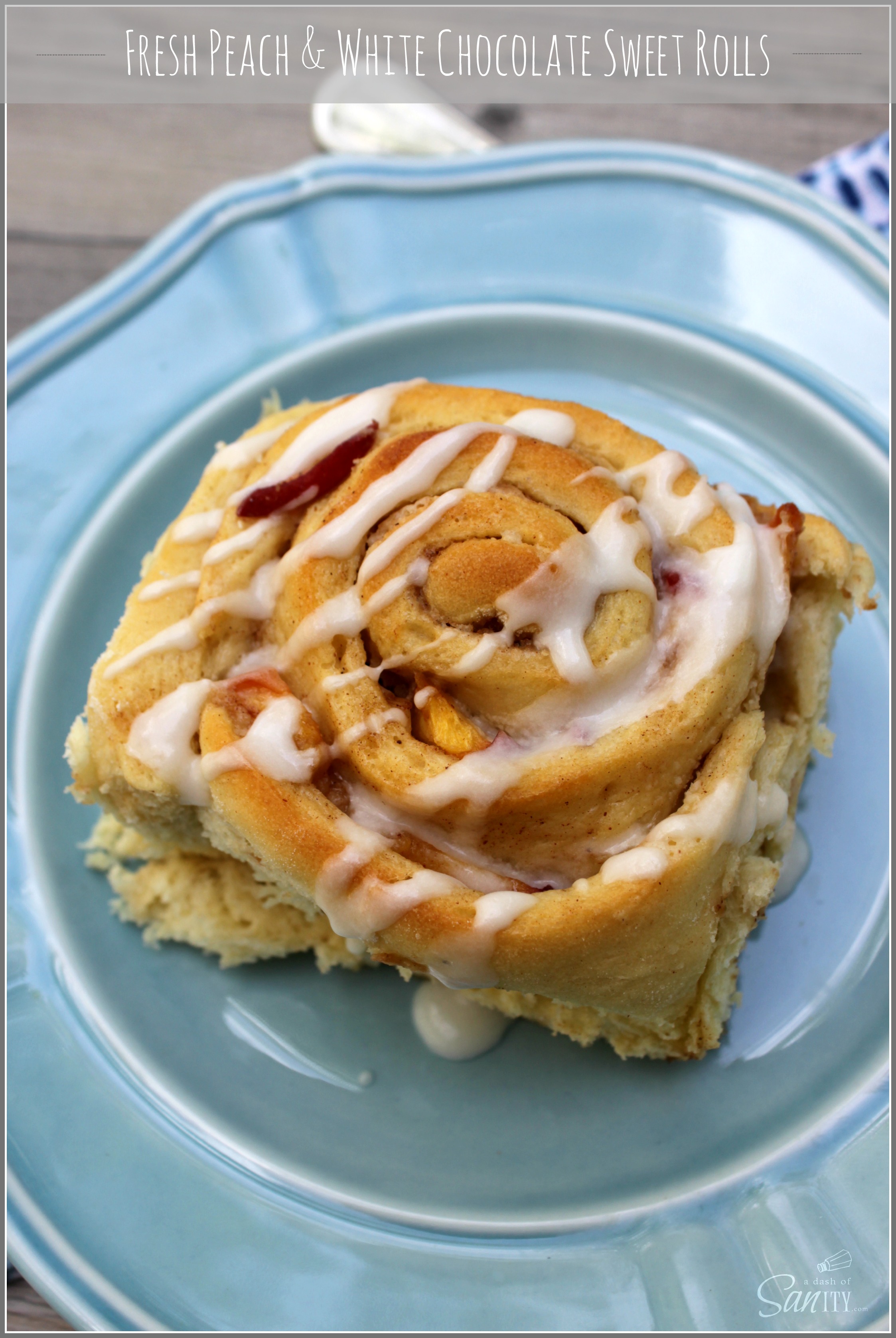 Delicious Summer Recipes : Fresh Peach and White Chocolate Sweet Rolls
