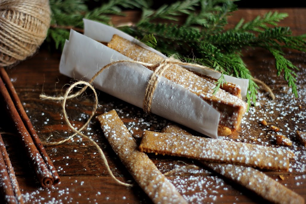 Gingerbread sticks recipe and gift ideas for the baker