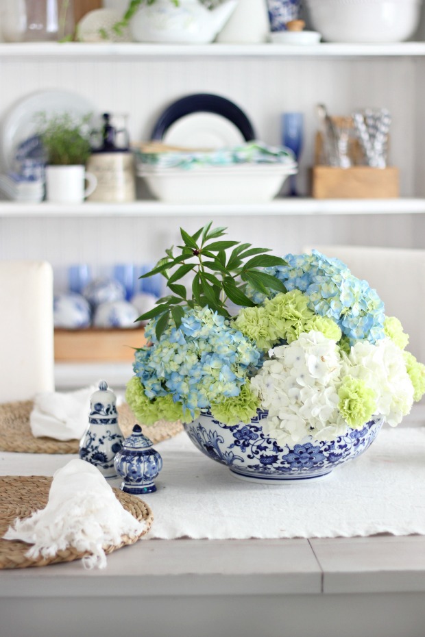 Easy Hydrangea centrepiece