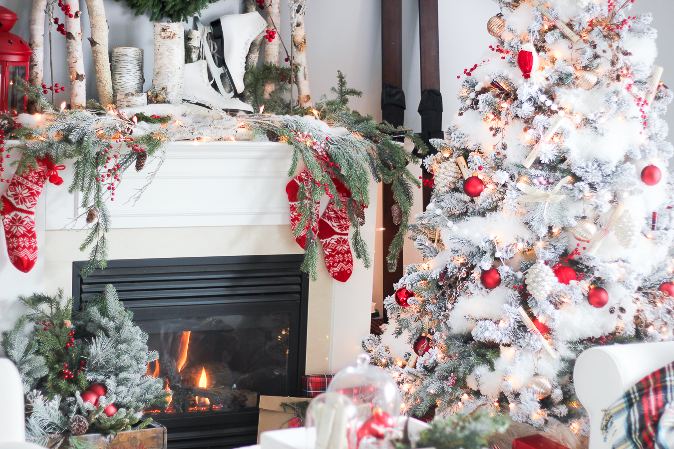 Magical and Super Affordable Christmas Centerpiece Ideas