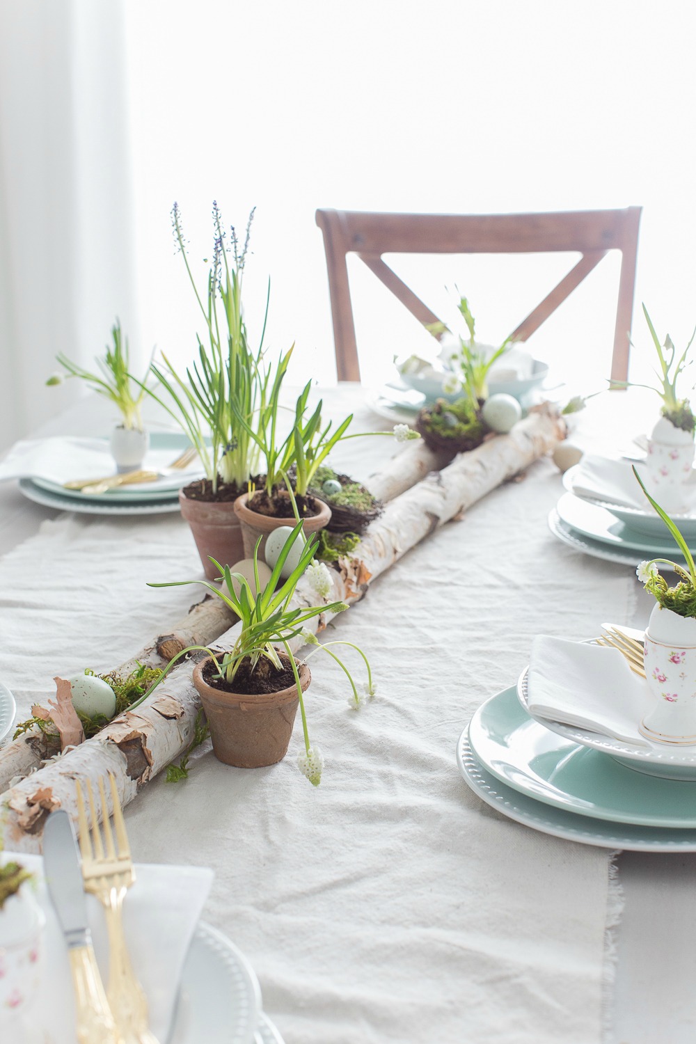 Easy Easter Table Setting 