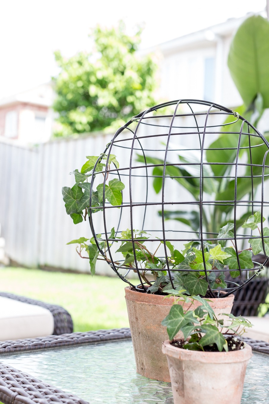 Wire Orb Topiary DIY_-4