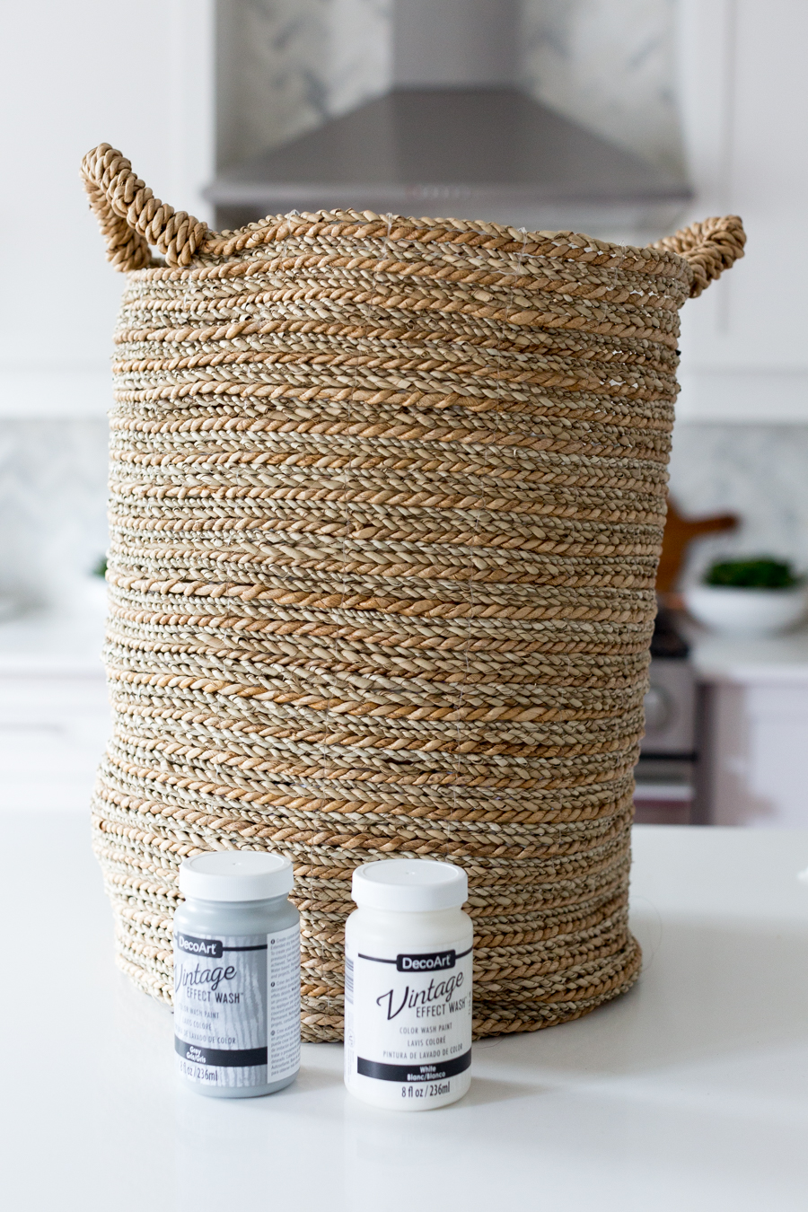 Whitewashed Seagrass Laundry Basket – with Liner