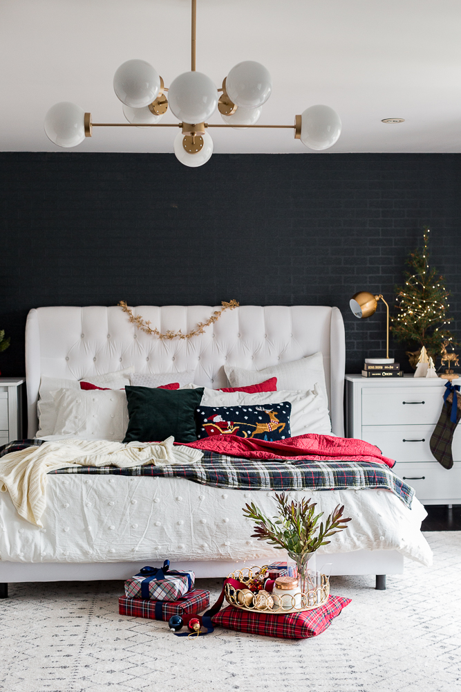 christmasbedroom2018craftberrybush-16