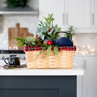 tealovergiftbasketcraftberrybush-24