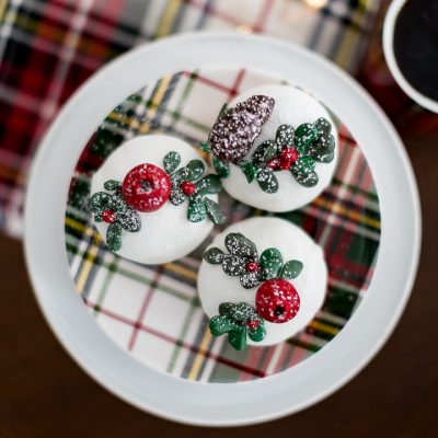 Fondant Christmas Cupcakes and More Delicious Christmas Treats