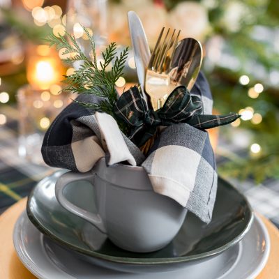 Green and and Plaid Christmas Tablescape