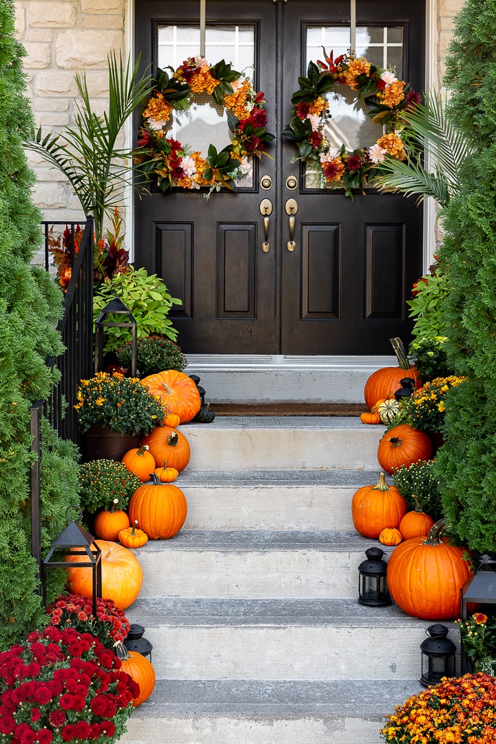 Traditional Fall Porch 2020