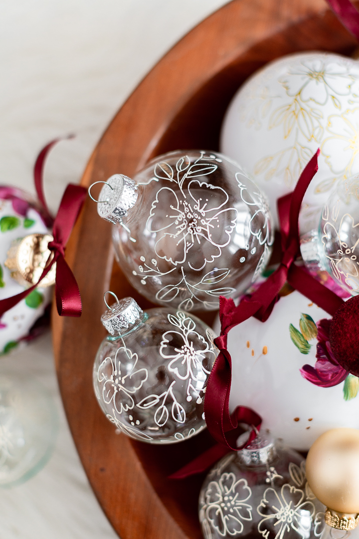 12 Amazing DIY Christmas Decorations from the Dollar Store- You can create beautiful Christmas décor on a budget with these DIY dollar store holiday decorations and crafts! | #ChristmasDecorations #ChristmasDIY #ChristmasCrafts #diyProjects #ACultivatedNest