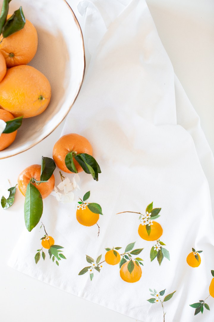 What is a Tea Towel? Practical Uses, Benefits and How to Use Tea Towels.