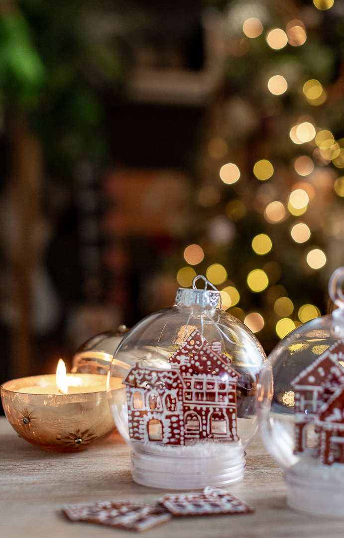 How to Make an Oversized Christmas Snow Globe - At Charlotte's House