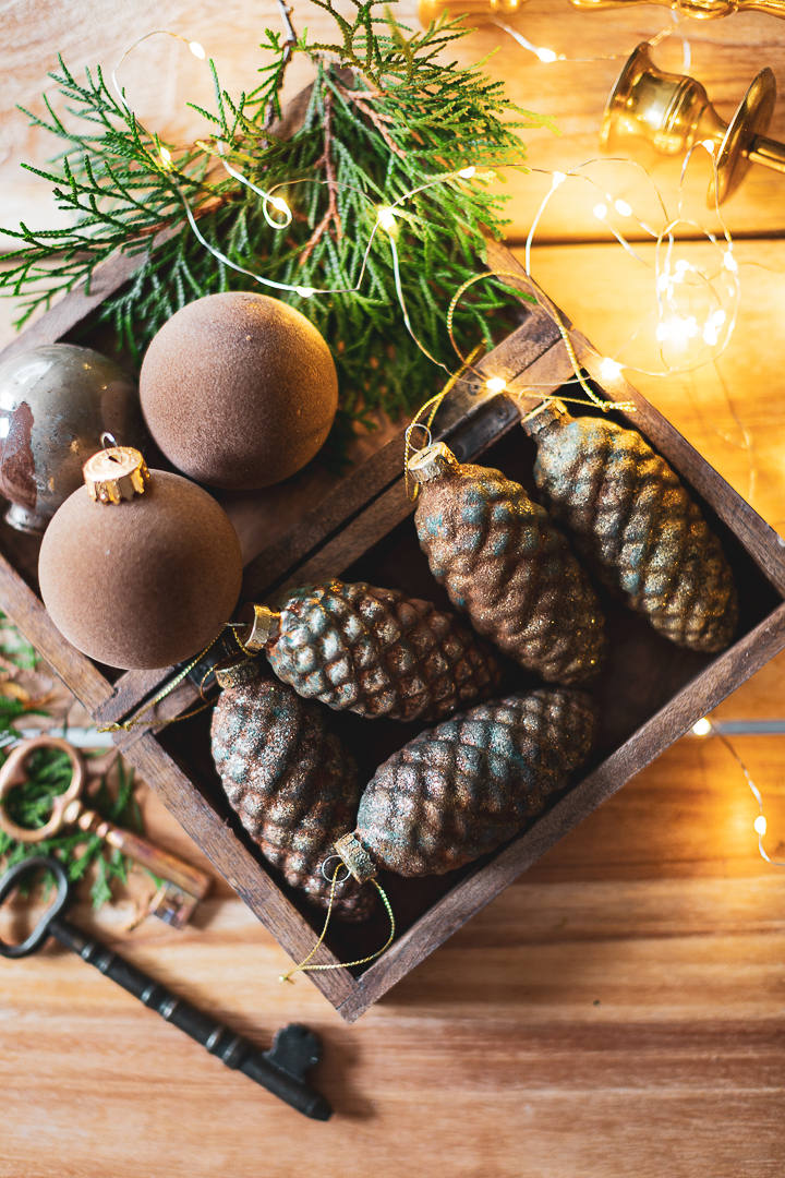 How to Make Faux Bronze Pine Cone Christmas Ornaments