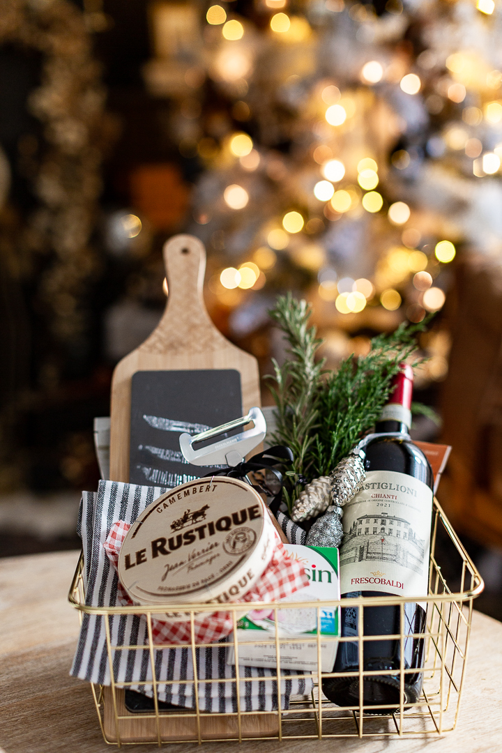 https://www.craftberrybush.com/wp-content/uploads/2023/12/cheeseboardchristmasgiftbasketideacraftberrybush-1.jpg